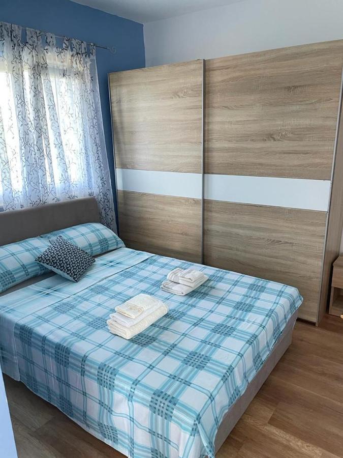 Oaza Mira Apartment Tisno Exterior photo